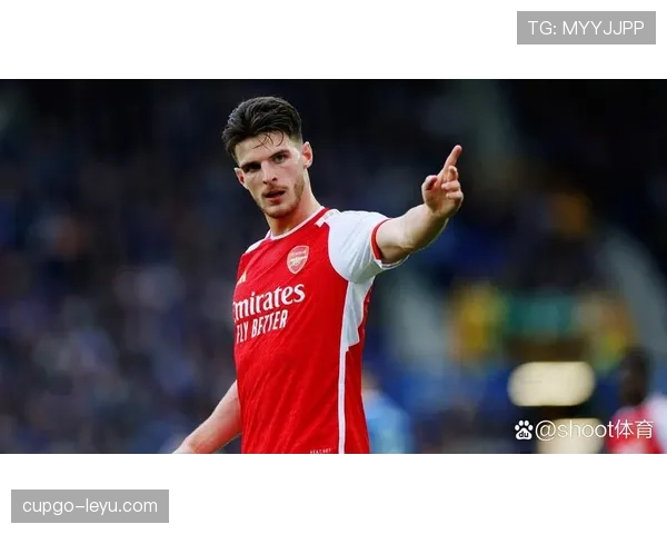 赖斯硬度拉满,英格兰中场核心助球队稳步前行 赖斯硬度拉满,英格兰中场核心助球队稳步前行