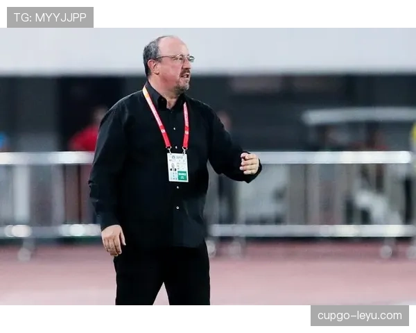 贝尼特斯战术体系再显威力，精妙细节与策略助球队强势回暖