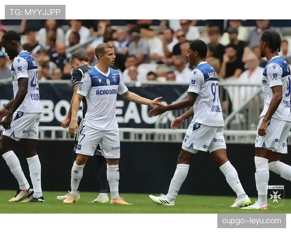 西蒙尼重申战术纪律,球队状态回暖全力冲击联赛胜利 西蒙尼重申战术纪律,球队状态回暖全力冲击联赛胜利