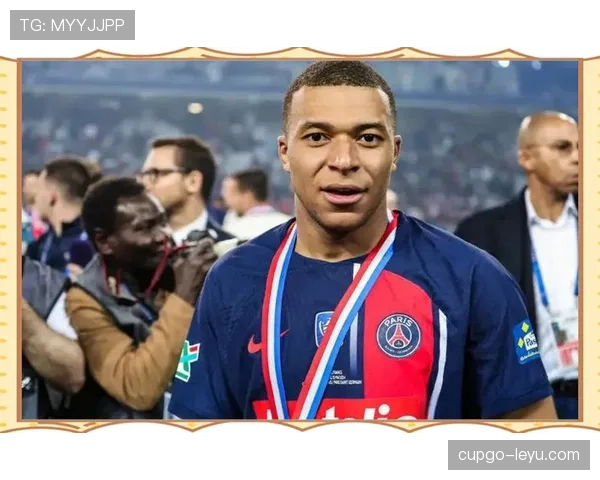 姆巴佩誓言率巴黎圣日耳曼冲击三冠王,坚定追逐荣耀梦想 姆巴佩誓言率巴黎圣日耳曼冲击三冠王,坚定追逐荣耀梦想