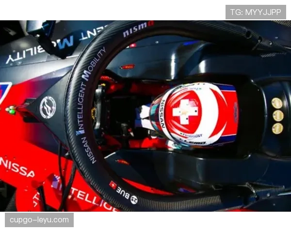 智利队攻守转换灵活稳健,强敌面前展现强劲竞争力 智利队攻守转换灵活稳健,强敌面前展现强劲竞争力