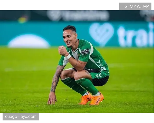 安东尼状态火热助球队逆转取胜