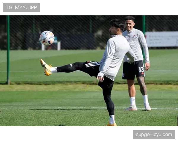 穆西亚拉状态回暖，惊艳盘带助球队战力飙升