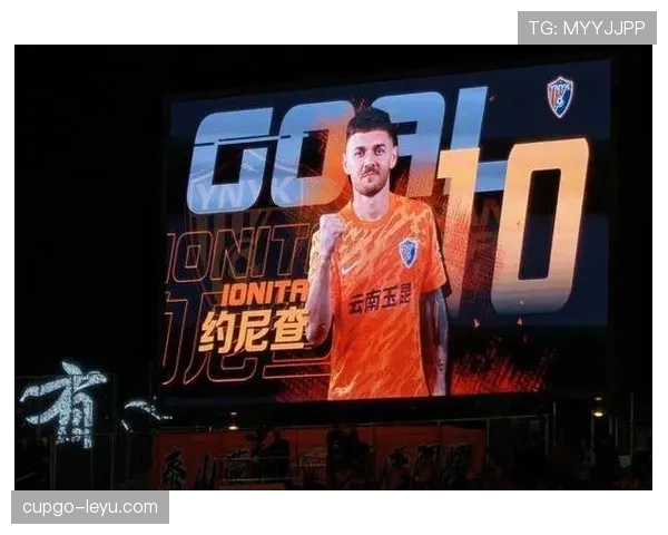 泰山内外矛盾升级，战术单一成争冠隐患，豪门地位下滑面临重塑考验！