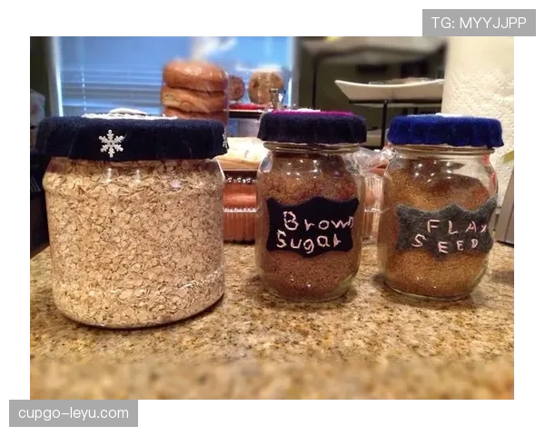 卢玉菲的化妆台，那一堆瓶瓶罐罐光买一个月工资就够我喝三年咖啡了吧？